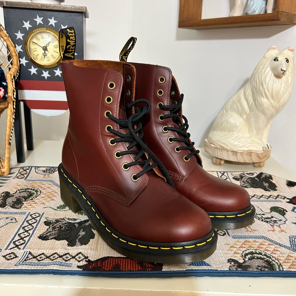 Dr. Martens Clemency Boots 🤎